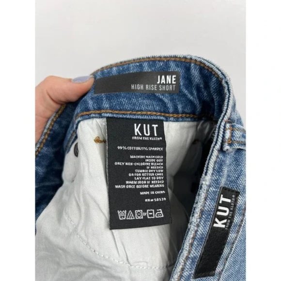 Kut from the Kloth Jane High Waist Distressed Fray Hem Denim Shorts Size: 2 NWT - Picture 10 of 12